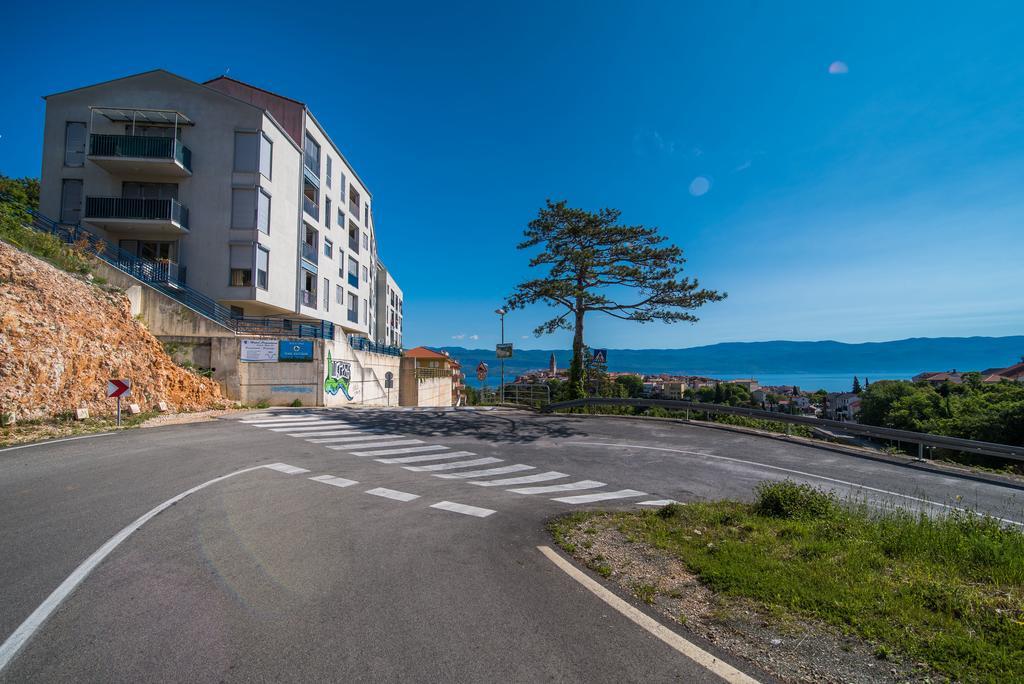 Ferienwohnung Apartman Leona Vrbnik Exterior foto